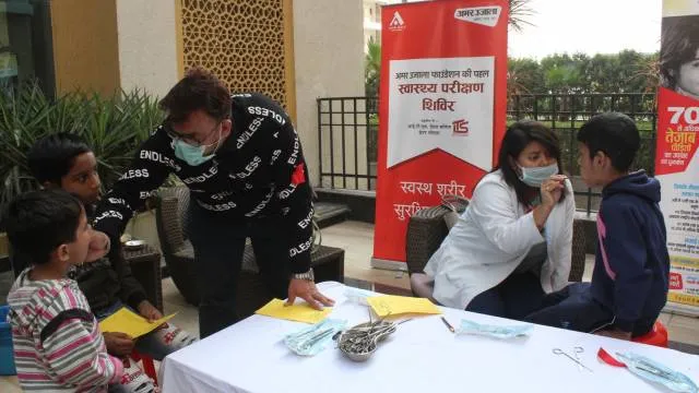 एड्स पीड़ितों से भेदभाव नहीं, सहयोग करें