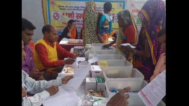 मैनपुरी के कछपुरा गांव में 325 लोगों ने पाया स्वास्थ्य लाभ