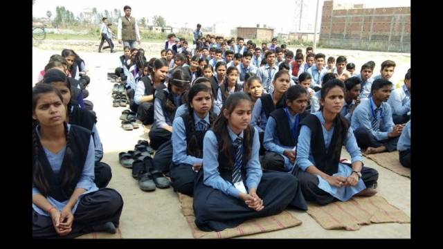 गोरखपुर के पीपीएस स्कूल में हुई सेहत की पाठशाला