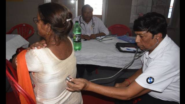 कानपुर के श्री उदासीन सामाधा आश्रम में 467 लोगों का निःशुल्क स्वास्थ्य परीक्षण