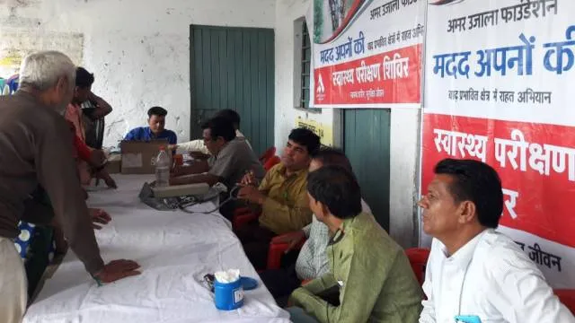 उन्नाव के बाढ़ प्रभावित क्षेत्र में 266 मरीजों का निःशुल्क स्वास्थ्य परीक्षण।