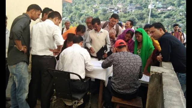 थराली में 522 लोगों का निःशुल्क स्वास्थ्य परीक्षण