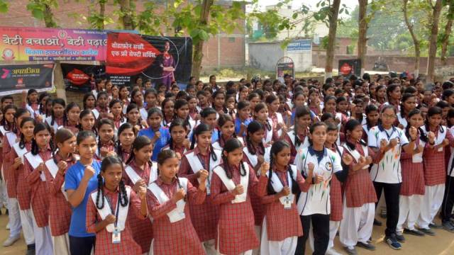 आत्मरक्षा की तकनीक से लैस हुईं बेटियां