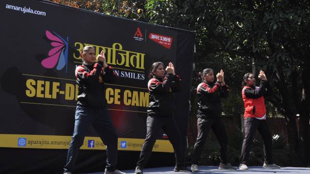 आत्मरक्षा के गुर सीख छत्राओं में बढ़ा आत्मविश्वास