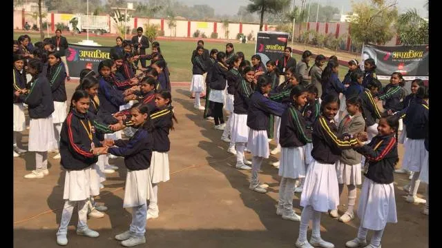 डटकर करें मुकाबला, बनें अपराजिता