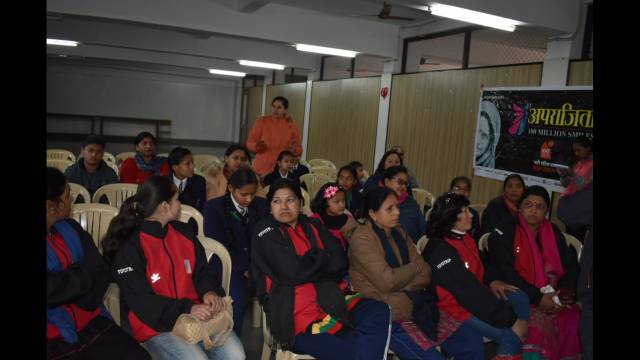 खुद करें पहल, दूसरों को भी करें प्रेरित