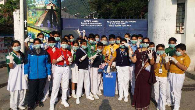 स्वच्छ हल्द्वानी-सुंदर हल्द्वानी अभियान के 69वें सप्ताह में भोलानाथ बगीचा में की गई सफाई।