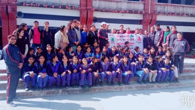 स्वच्छता वीरों ने चलाया सफाई अभियान