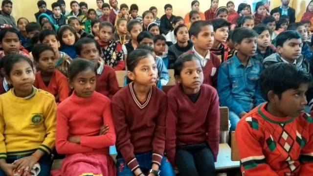 फिल्म देख बच्चों ने ली संस्कारवान बनने की प्रेरणा      