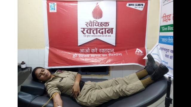 भीषण गर्मी में अमर उजाला फाउंडेशन के आह्वान पर 7,544 लोगों ने किया रक्तदान