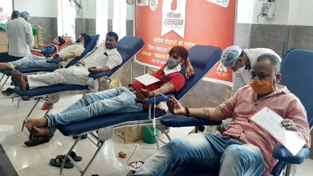 विश्व रक्तदाता दिवस पर 4367 लोगों ने किया स्वैच्छिक रक्तदान