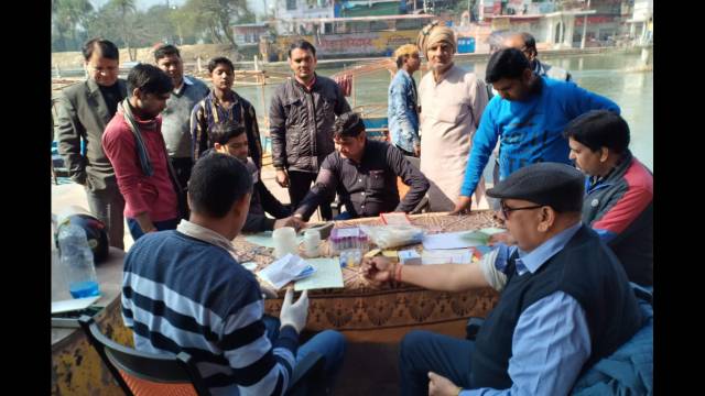 मुरादनगर स्थित शनि मंदिर में 45 युवाओं ने किया रक्तदान