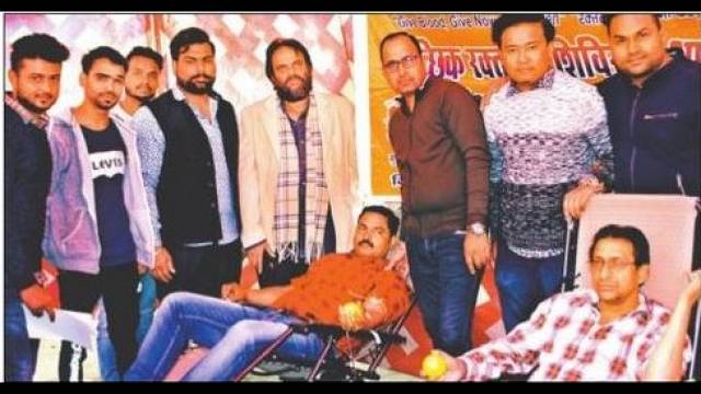 गाजियाबाद में 51 महादानियों ने किया रक्तदान