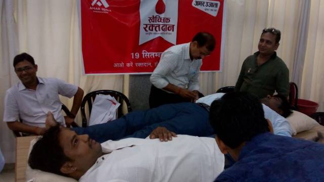 भदोही इंस्टीट्यूट ऑफ़ साइंस एंड टेक्नोलॉजी परिसर में 46 लोगों ने किया महादान।