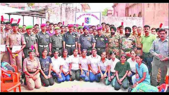 मेरठ शहर में 346 महादानियों ने किया रक्तदान