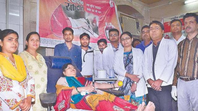 अमर उजाला के 69वें स्थापना दिवस पर तीन स्थानों पर लगे रक्तदान शिविर।