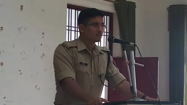 आगरा के एसएस कान्वेंट स्कूल में हुई पुलिस की पाठशाला।