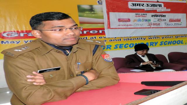 सड़क हादसे में घायल की मदद करना मानवता: एसपी हरीश