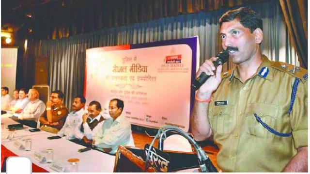 कानपुर में अब व्हाट्सएप पर भी कर सकेंगे पुलिस से शिकायत।