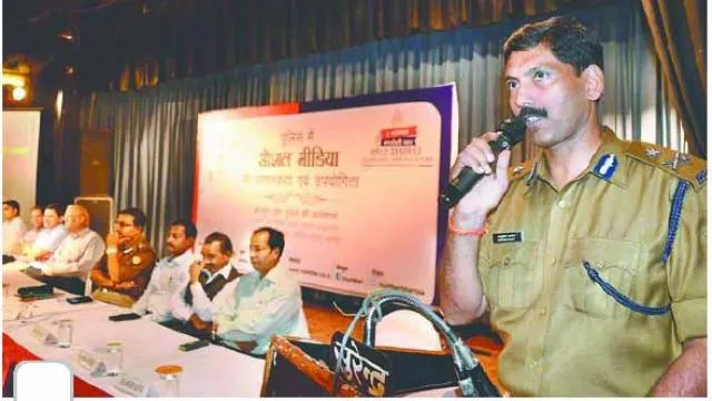 कानपुर में अब व्हाट्सएप पर भी कर सकेंगे पुलिस से शिकायत।